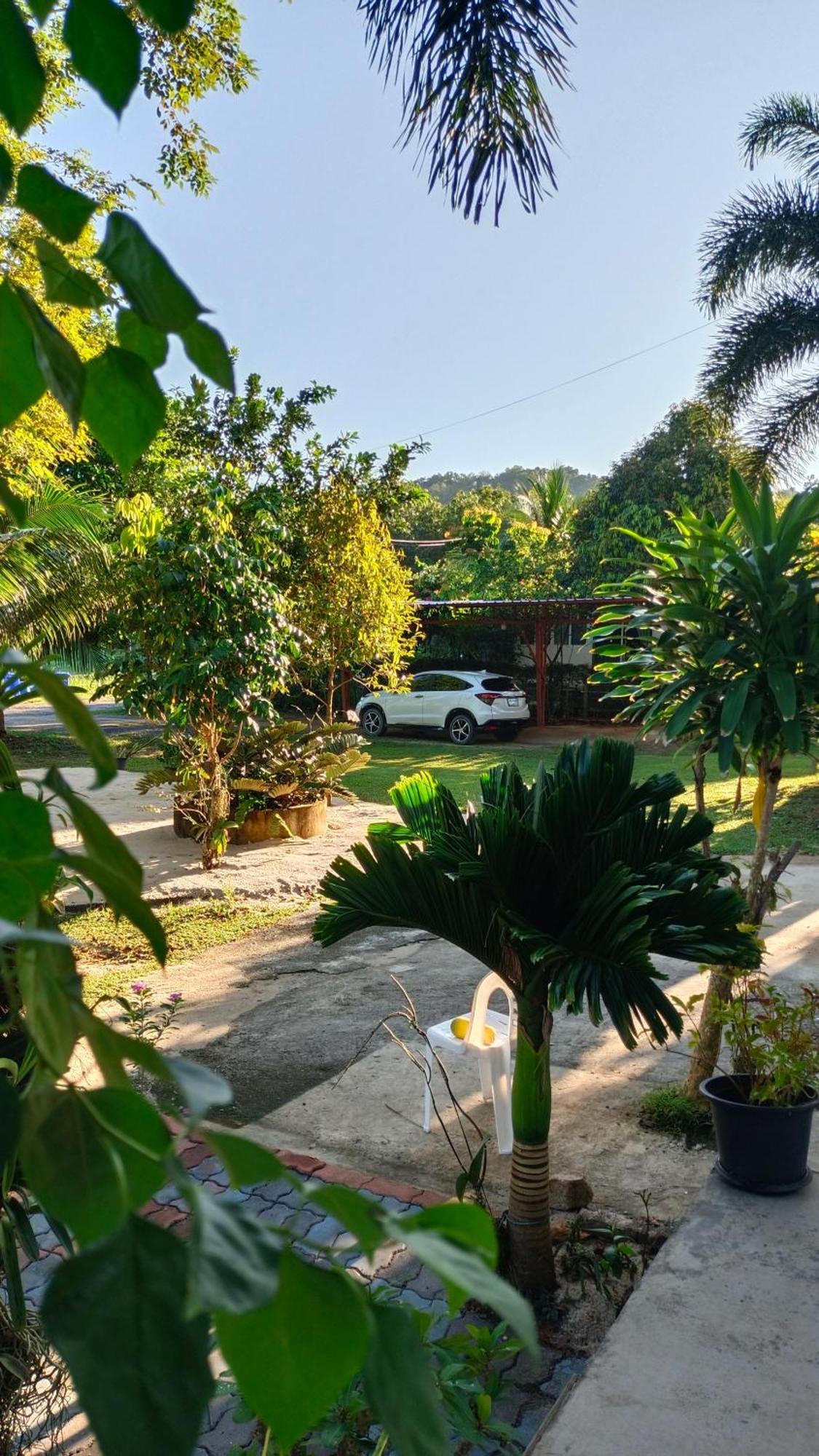 Batikseafood Airport & Room Ban Bo Sai Klang Exterior photo